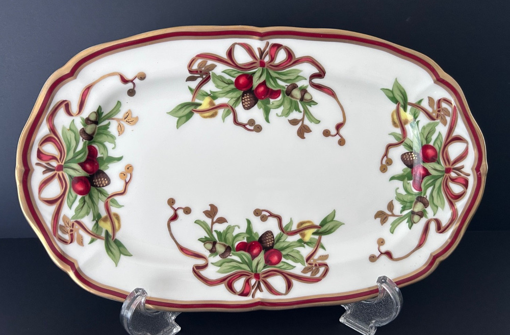 Tiffany Holiday Garland Oval Serving Platter Sandwich Tray 12″ × 7.5″ Glossy